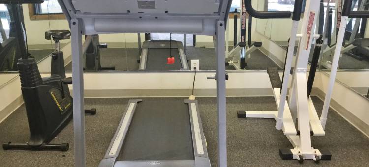 富尔顿美国房东套房酒店(Capital O Amerihost Inn and Suites Fulton Hwy 54 MO)图片