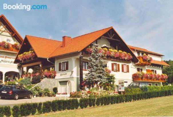 Pension Drei Maderl Haus Hotel Reviews And Room Rates