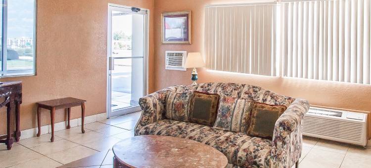 普拉特维尔I-65罗德威酒店(Rodeway Inn Prattville I-65)图片