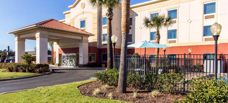 怀尔伍德-村庄舒适套房酒店(Comfort Inn & Suites Wildwood - the Villages)图片