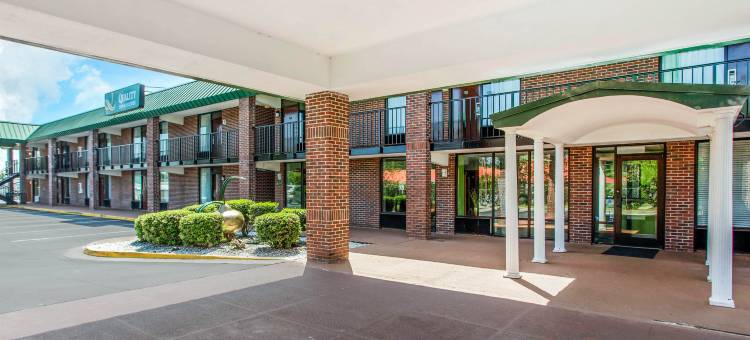 品质套房酒店(Quality Inn & Suites)图片