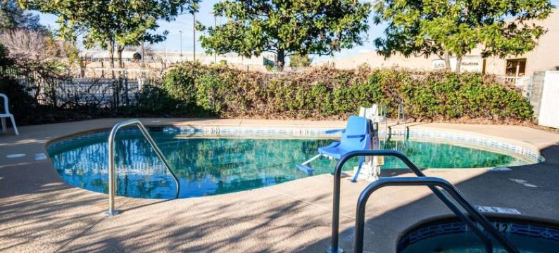 I-5 附近雷丁舒适酒店(Comfort Inn Redding Near I-5)图片