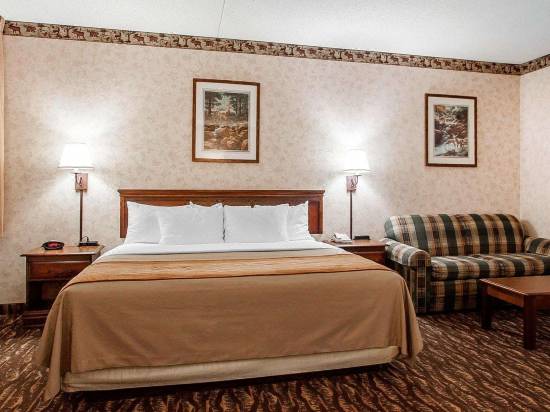 Comfort Inn Suites Branson Meadows Hotel Reviews And Room Rates