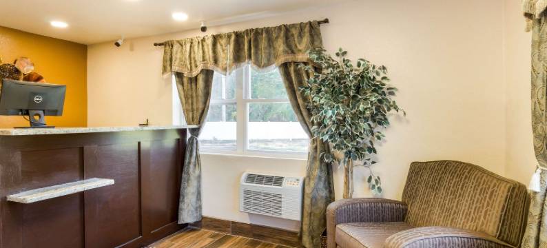 米德尔伯勒普利茅斯罗德威旅馆(Rodeway Inn Middleboro-Plymouth)图片