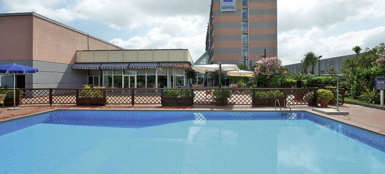卡塞塔南部诺富特酒店(Novotel Caserta Sud)图片