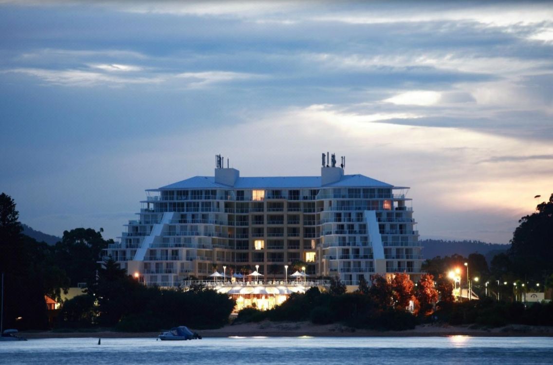 Ettalong Beach Premium Waterview Apartments Hotel Reviews - 