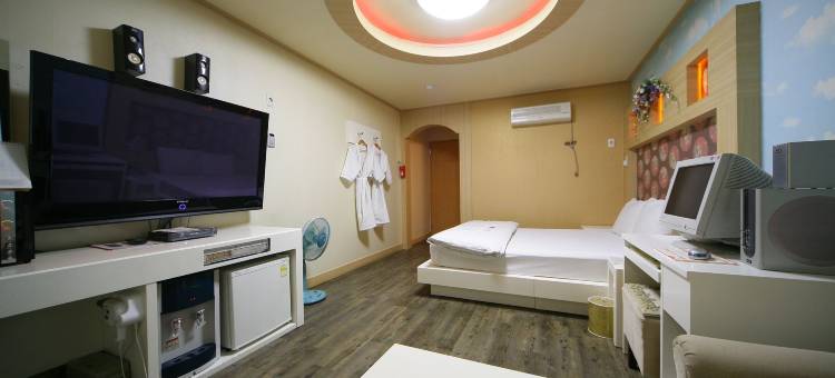 新格兰德酒店(New Grand Hotel)图片