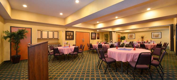 罗克沃尔贝斯特韦斯特优质套房酒店(Best Western Plus Rockwall Inn  Suites)图片