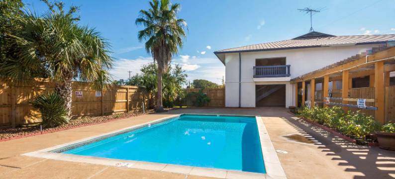 德克萨斯州自由港莫特尔6号汽车旅馆(Motel 6 Freeport, TX)图片