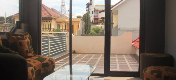 Villa Unique Batu 4Br Near Museum Angkut at Kusuma Estate Kav 6 with Swimming Pool图片