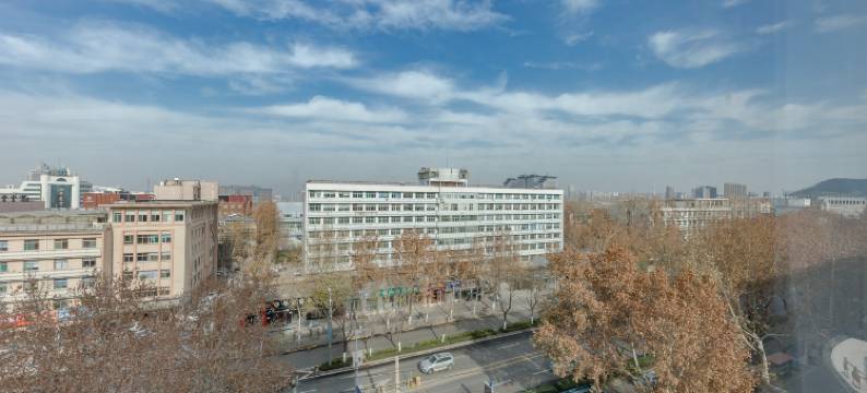 济南山东大学解放路亚朵轻居酒店图片