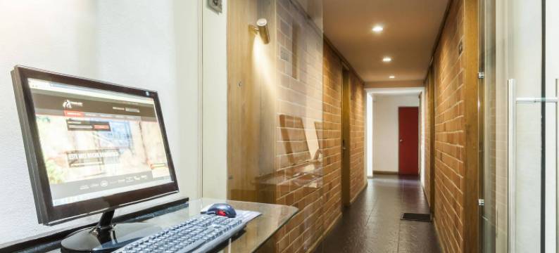 橙色套房旅行者酒店(Travelers Orange Suites)图片