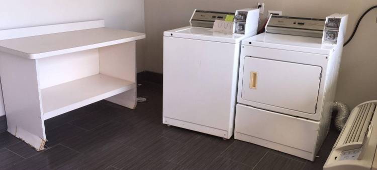 快捷汽车旅馆(Express Inn)图片