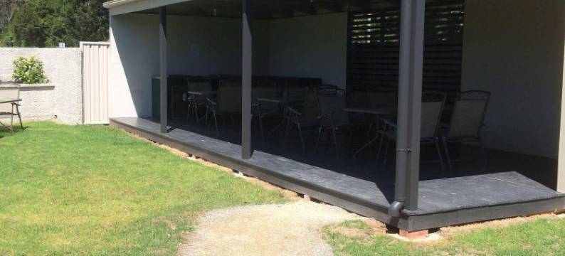 吊石家庭汽车旅馆(Hanging Rock Family Motel)图片