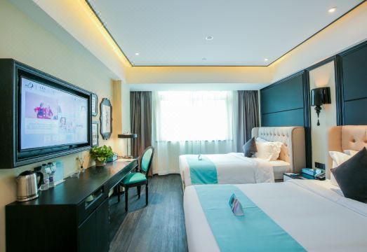 Xana Hotelle (Xiamen Railway Station) Hotel Overview