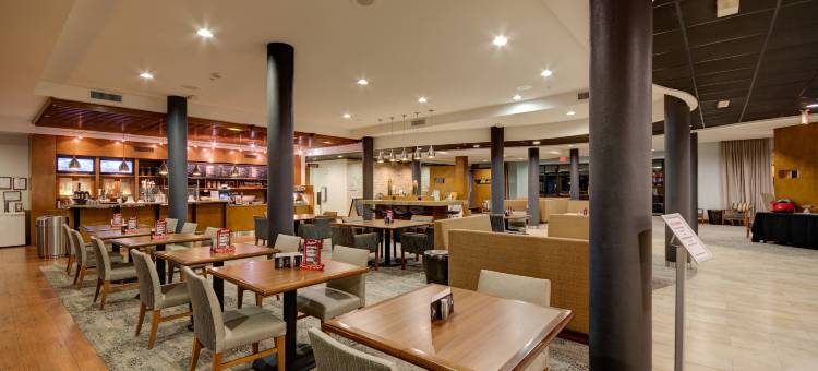 纽布朗费尔斯河村万怡酒店(Courtyard New Braunfels River Village)图片