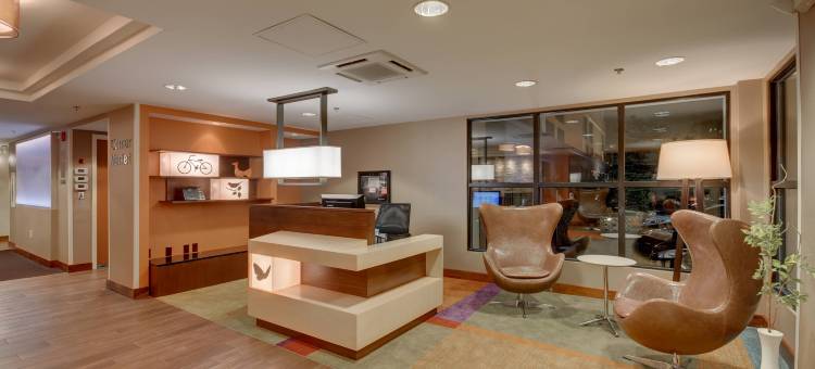 波士顿图克斯伯里/安多弗万枫酒店(Fairfield Inn Boston Tewksbury/Andover)图片