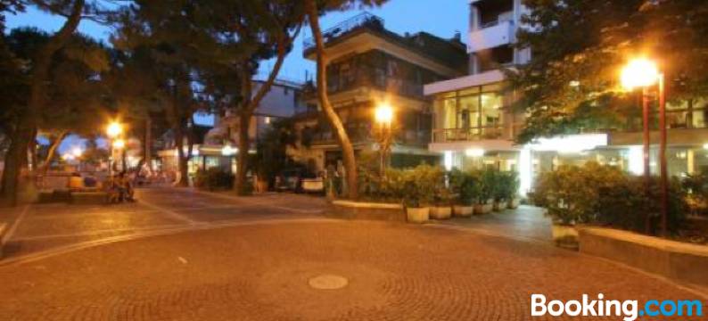 孟恩酒店(Mon Hotel)图片