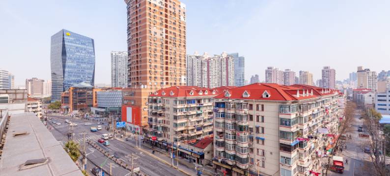 智仁商旅酒店(环球港金沙江路地铁站店)图片