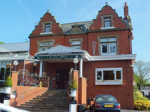 Pines HotelOver view