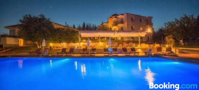 塞里可斯酒店(Tselikas Hotel)图片