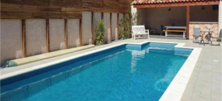 Four-Bedroom Holiday Home in Paziols图片
