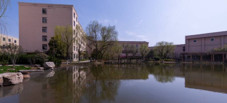 陕西华浮宫酒店(未央湖公园店)图片