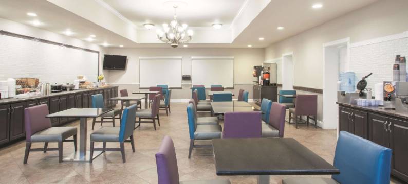 沃尔顿堡滩拉昆塔温德姆套房酒店(La Quinta Inn & Suites by Wyndham Fort Walton Beach)图片