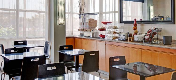 旧金山机场南华美达限量酒店(Ramada Limited and Suites San Francisco Airport)图片