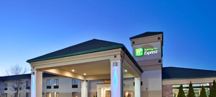 舒适酒店及套房西北密尔沃基(Comfort Inn & Suites NW Milwaukee)图片