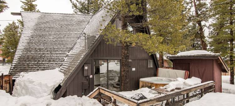 雷艾温滑雪度假村边南湖太浩之家酒店(S. Lake Tahoe Home Near Ski Resorts by RedAwning)图片