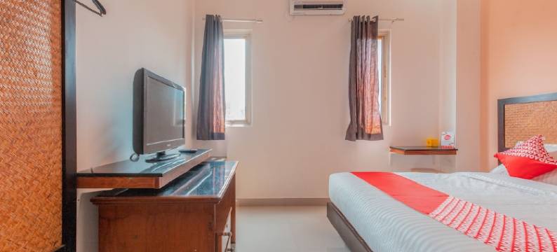 OYO 1229 DC Hotel Pramuka图片