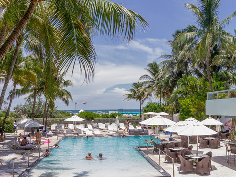 萨加摩尔南海滩酒店