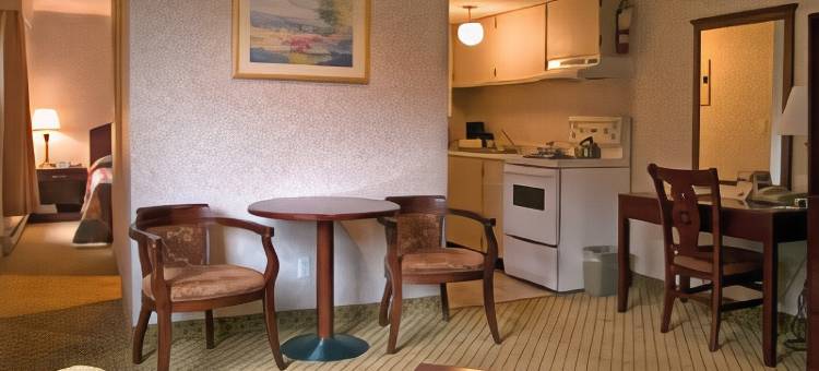 国王贝斯特韦斯特优质酒店及会议中心(Best Western Plus Burnaby Hotel)图片