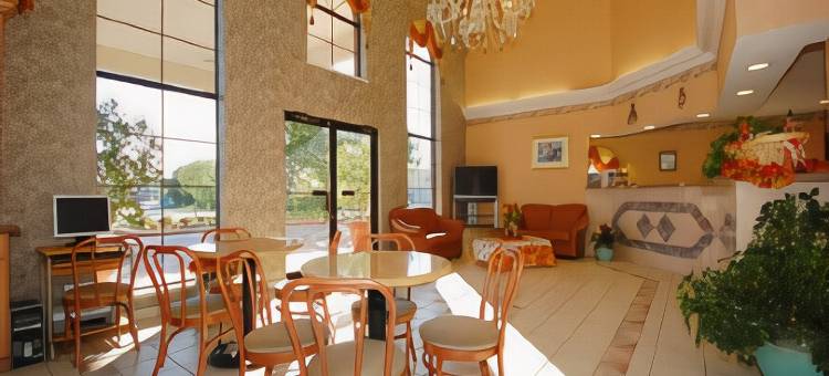 皮尔兰贝斯特韦斯特酒店(Best Western Pearland Inn)图片