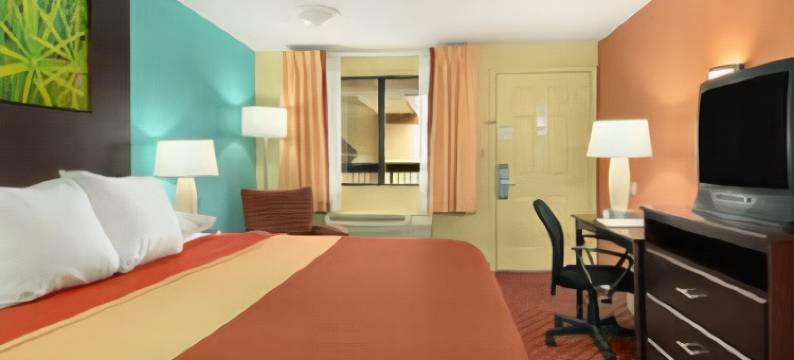 Super 8 by Wyndham Tulsa图片