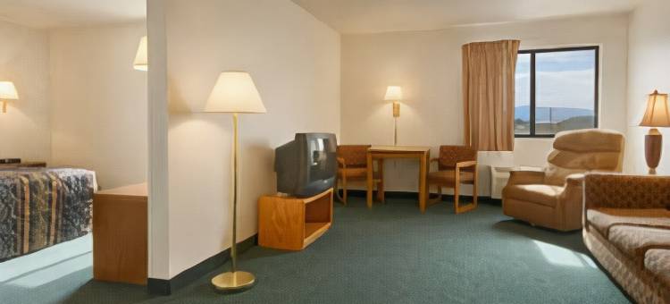 柯林斯堡速8酒店(Super 8 by Wyndham Fort Collins)图片