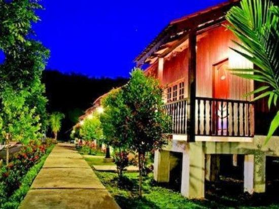 Xcape Resort Taman Negara, Jerantut Hostel Price, Address & Reviews