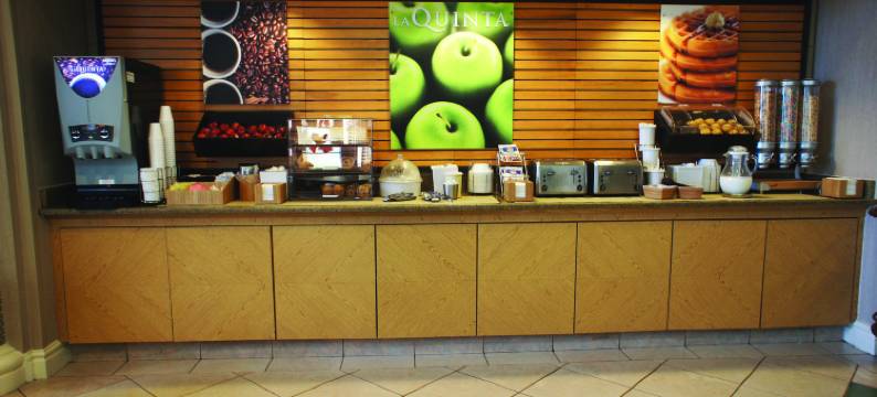 劳德代尔堡机场拉昆塔温德姆套房酒店(La Quinta Inn & Suites by Wyndham Ft. Lauderdale Airport)图片