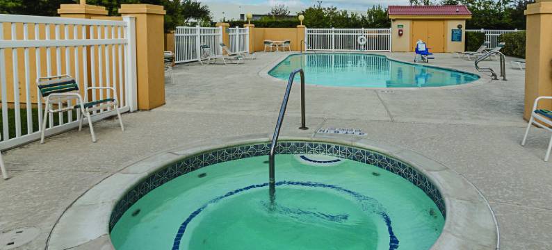 奥斯汀圆石城拉昆塔温德姆套房酒店(La Quinta Inn & Suites by Wyndham Austin Round Rock)图片