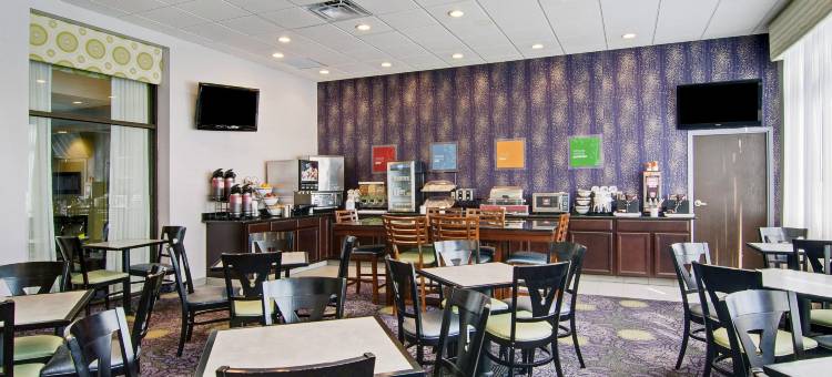 哈利森凯隆波因特酒店(Clarion Pointe Harrisonburg)图片