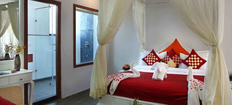 红麻雀度假村(Red Sparrow)图片