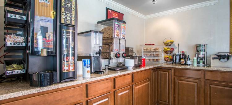 经济木屋海滩及海滨大道酒店(Econo Lodge Beach and Boardwalk)图片