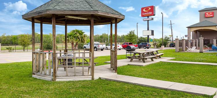 亚瑟港萨宾山口附近伊克诺小屋套房酒店(Econo Lodge Inn & Suites Port Arthur Near Sabine Pass)图片