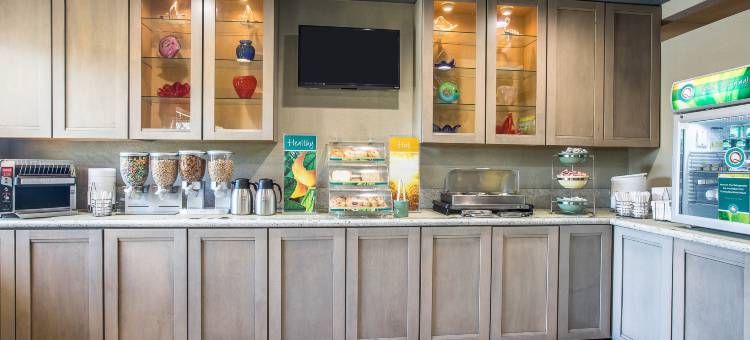 安大略机场会展中心凯艺酒店(Quality Inn Ontario Airport Convention Center)图片