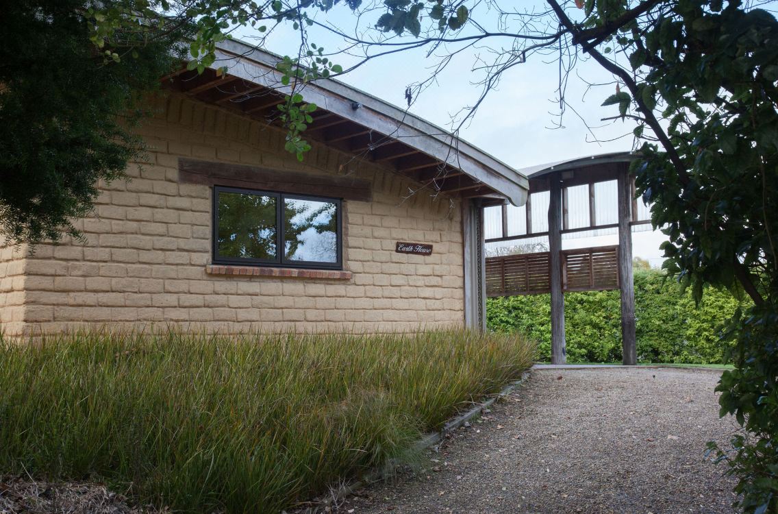 Earthstead Villas Hotel Reviews And Room Rates - 