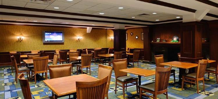 长岛布鲁克海文欢朋酒店(Hampton Inn Long Island-Brookhaven)图片