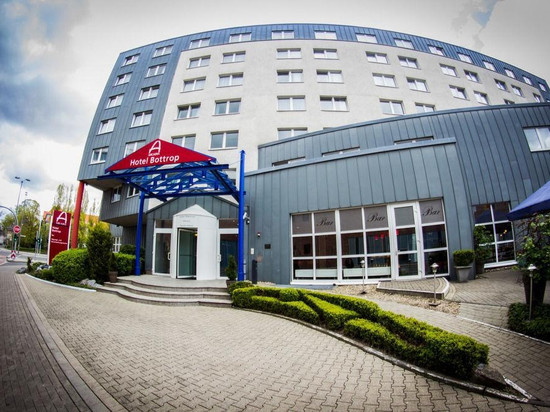 博特罗普温德姆华美达酒店