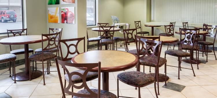 小溪品质酒店(Quality Inn Little Creek)图片