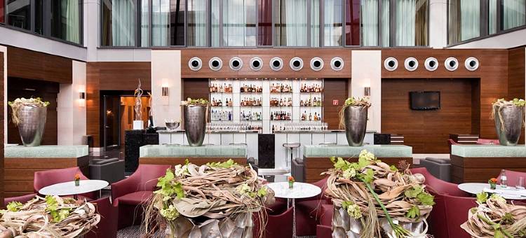 信息欧洲之星柏林酒店(Eurostars Berlin)图片